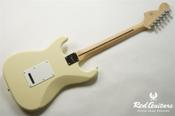 AFFINITY SERIES STRATOCASTER - Olympic White